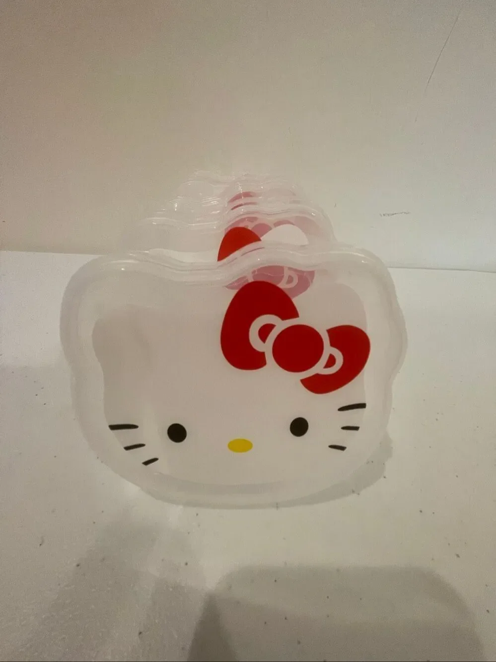 Hello Kitty Insulated lunch bag with 5 plastic snack containers NWT